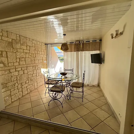 T2 Quartier Naturiste * אגדה